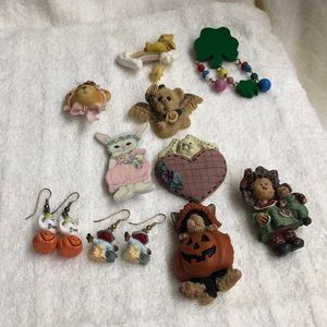 Brooches and earrings